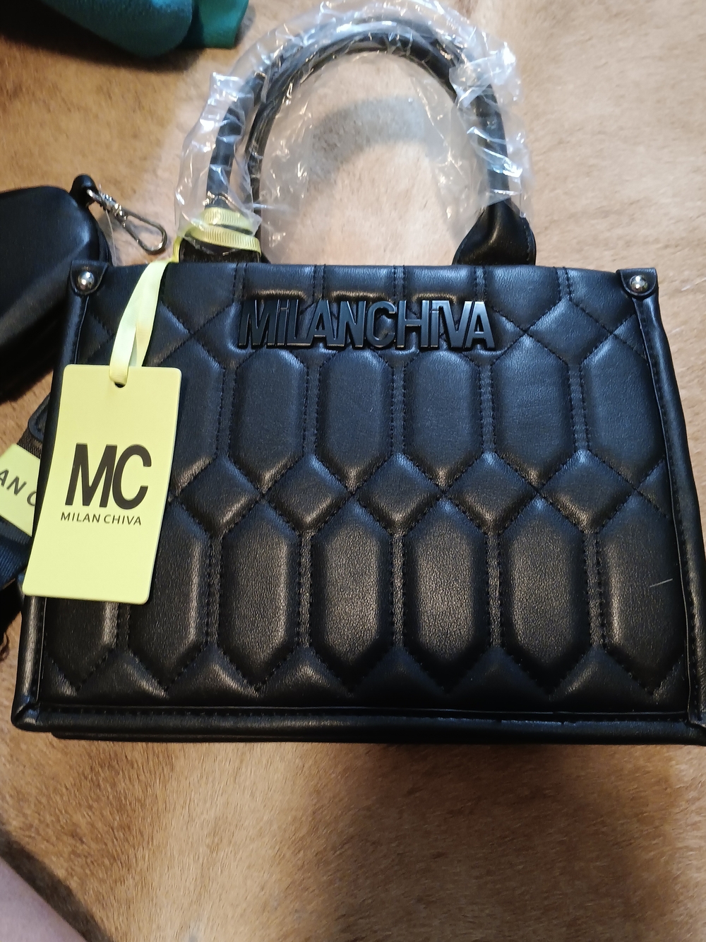 Black Quilted Crossbody Bag with Detachable Strap - Picture 5 of 11
